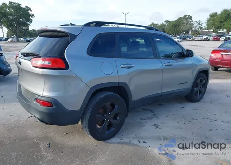 2016 Jeep Cherokee Altitude z USA, uszkodzony, nr VIN 1C4PJMCS6GW202994